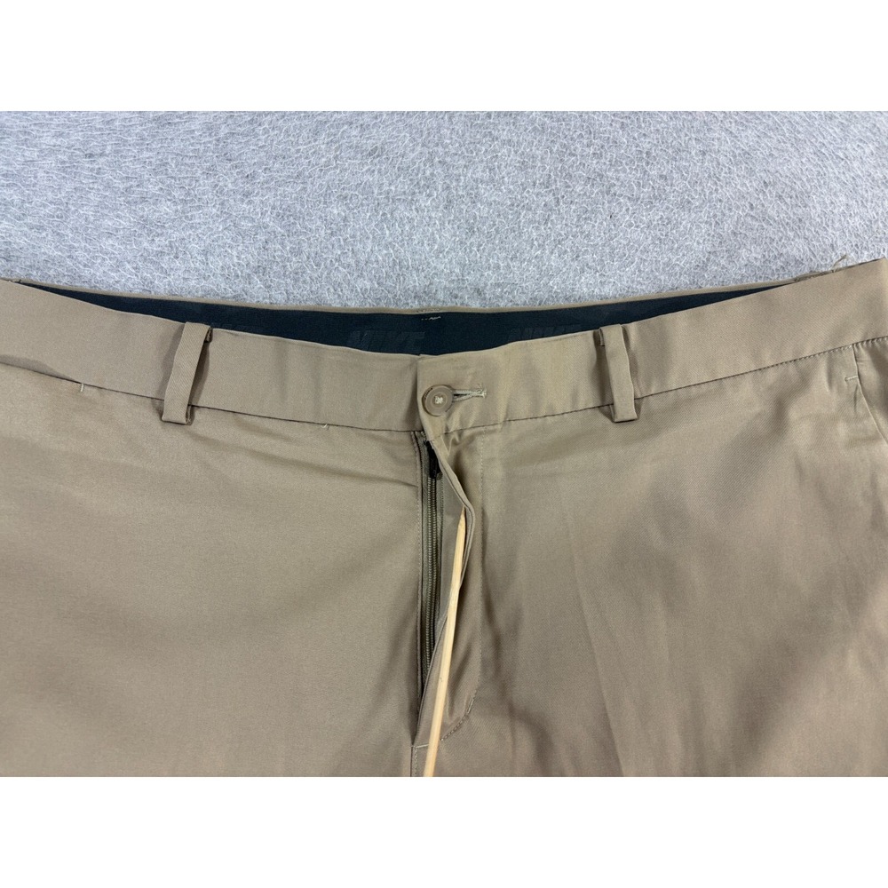 Nike Dri Fit Standard Fit Performance Golf Chino Shorts (Men's 38) Tan - 10"‎ - Picture 3 of 13